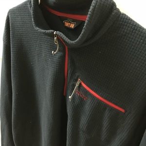 Half zip pullover fleece, size large